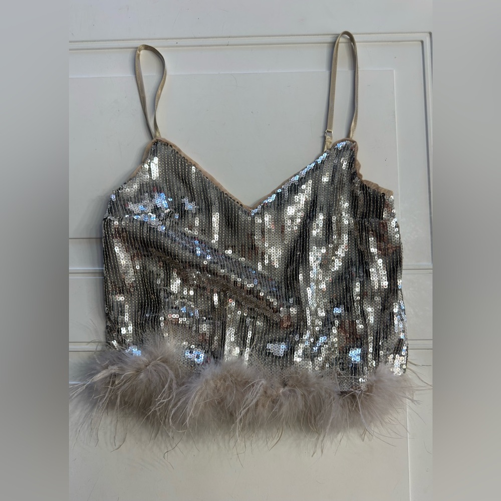 Lulus Women’s Sz M Sequins Feather Trim Camisole Tank Top Shirt - Picture 1 of 7